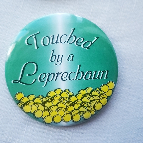 SET (6) Irish Shamrock St. Patrick's Large Buttons - Picture 8 of 10